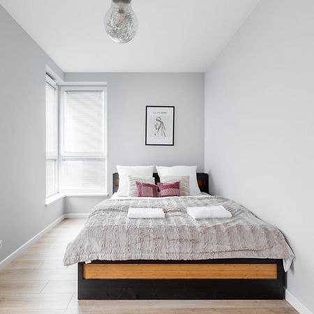 Bemowo Sreviced Apartments Варшава Стая снимка